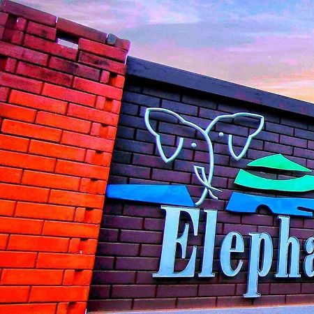 Elephas Resort & Spa 시기리야 외부 사진