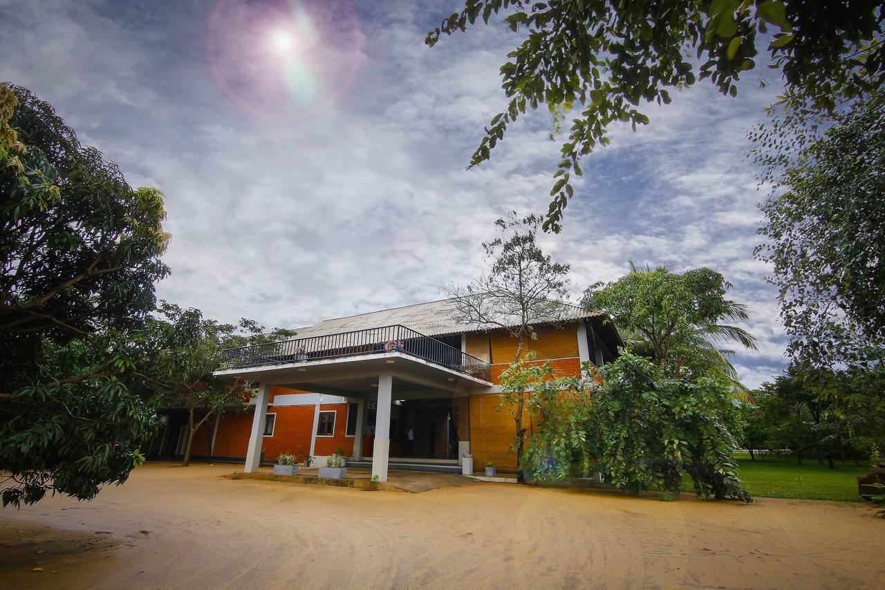 Elephas Resort & Spa 시기리야 외부 사진